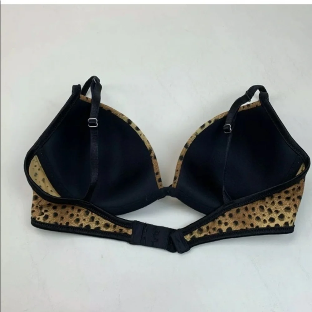 Maidenform Wirefree Plunging Leopard Print Bra 34C